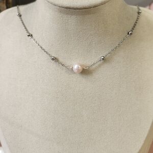 Freshwater Pearl Dainty Necklace